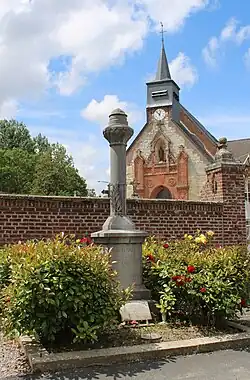 Le monument aux morts.