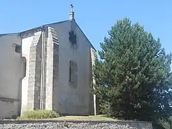 Chevet roman de l'église Saint-Pierre.