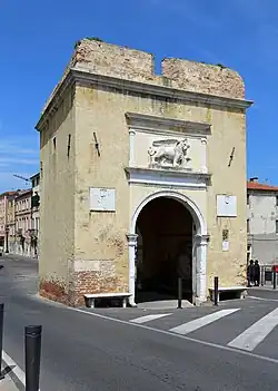 La Porta di Santa Maria ou Porta Garibaldi
