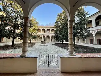 Le cloître, 1493-1500.