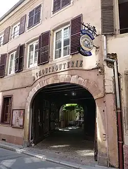 Description de cette image, également commentée ci-après