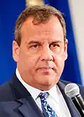 Chris Christie, gouverneur du New Jersey depuis 2010. Il se déclare candidat le 30 juin 2015 et quitte la course le 10 février 2016. Il appelle à voter pour Donald Trump le 26 février suivant.