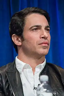 Chris Messina dans le rôle du Dr&nbsp;Danny Castellano.