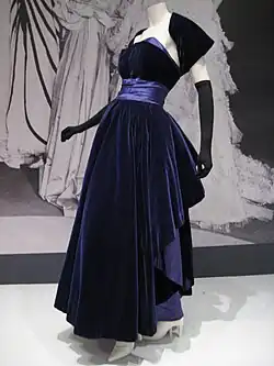 Photo d'une robe en soie Christian Dior.