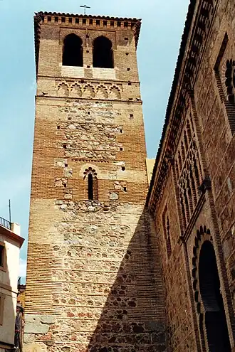 Clocher mudéjar de l'église Sainte-Léocadie de Tolède.