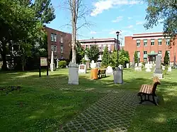 Cimetière Saint-James.