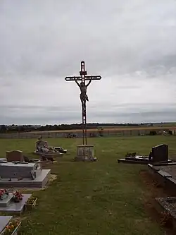 Croix dans le cimetière.
