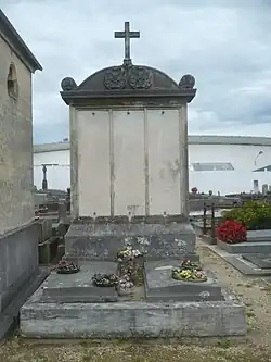 Famille Bon (division 6).