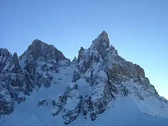 La Cima di Vezzana (à gauche) et le Cimon della Pala (à droite).