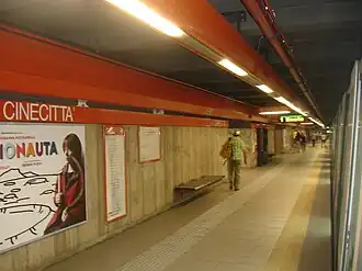 Image illustrative de l’article Cinecittà (métro de Rome)