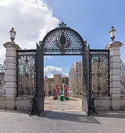 Cité design Portail Manufacture Tunnel Biennale