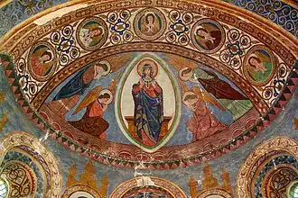 Le plafond du chœur.