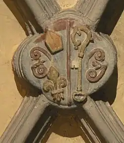 Clef de voûte du plafond la nef centrale datant de 1741.