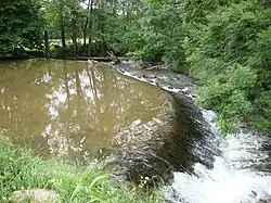 Barrage dans la Grosne.