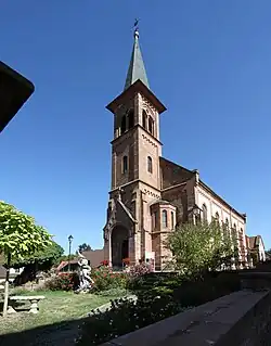 L'église Saints-Philippe-et-Jacques.