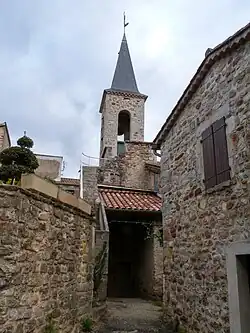 Le clocher et son escalier.