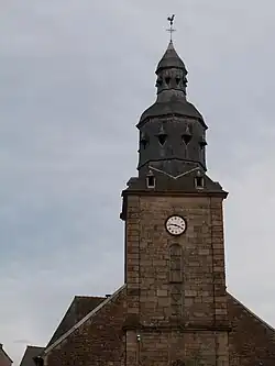Église Saint-Magloire : le clocher.