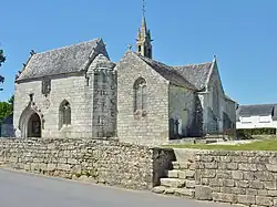 Vue extérieure d'ensemble de l'église.