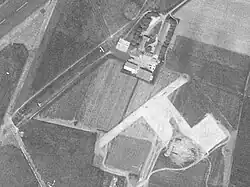Partie civile de la base militaire de Cognac (aérogare de Cognac en construction ) en 1974.
