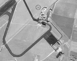 Partie civile de la base militaire de Cognac (aéroport de Cognac) en 1980.