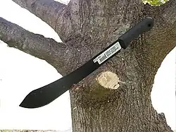 Machette standard en acier carbone.