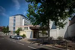 Description de cette image, également commentée ci-après