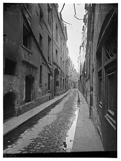 La rue Suger en 1900, par Eugène Atget.