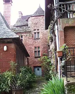 Une rue à Collonges-la-Rouge