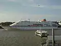 Paquebot allemand Columbus de l'armement Hapag Lloyd Cruises, en escale le 11 septembre 2009