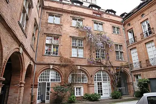 no&nbsp;3 : élévations sur la cour intérieure.