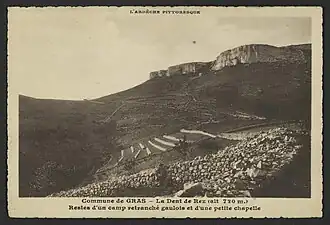 La Dent de Rez (restes d'un camp retranché gaulois et d'une petite chapelle).