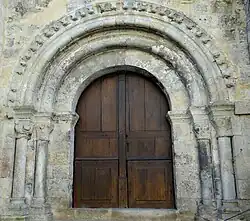 Église Saint-Barthélémy du Pradau - Portail roman