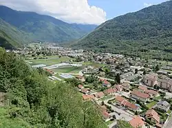 Vue sur la vallée de la Tarentaise depuis Conflans.