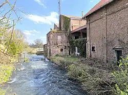 Les Evoissons et l'ancien moulin, devenu Les Orchidées