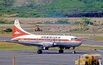 Convair CV-640 d'Hawaiian Airlines en 1971 à Honolulu.