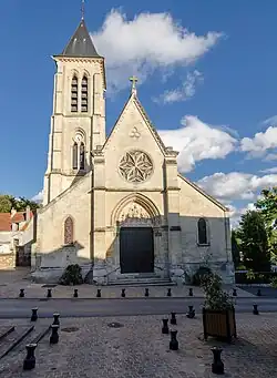 Façade ouest vue de la rue Gabriel Péri.