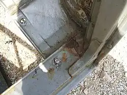 Un coin de porte arrière.