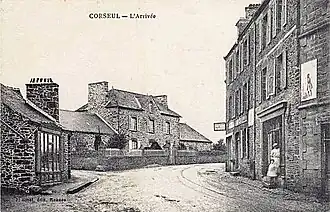 La route de Dinan au début du XXe&nbsp;siècle (carte postale).