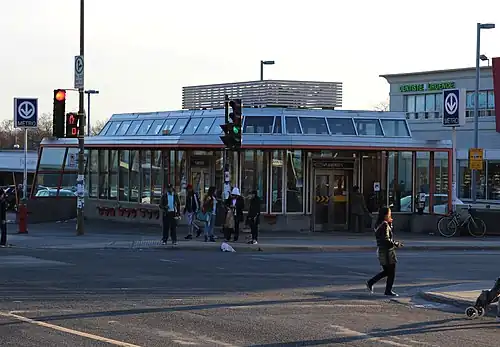 Image illustrative de l’article Plamondon (métro de Montréal)