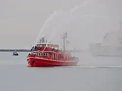 Bateau-pompe Edward M. Cotter, dans le port de Buffalo (New York)