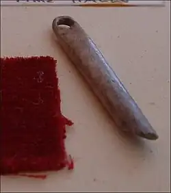 Aiguille à chas en os, fragment