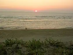 Coucher de soleil sur la plage à Mimizan (Landes)