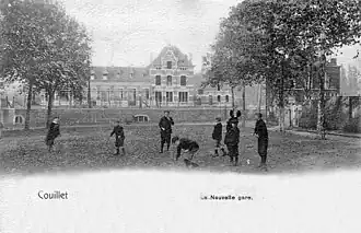 En construction (1902).