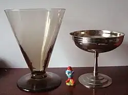 Coupes à fruit et à glace.