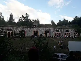 Cour intérieure du fort de Lestal, visite guidée du samedi 20 août 2022.