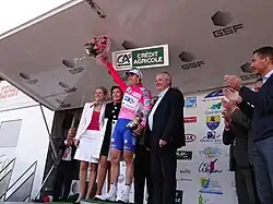 Arnaud Démare est premier du classement général.