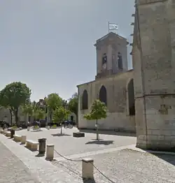 Cours du bailli des Escotais nommée en l'honneur de Louis-Joseph à Saint-Martin-de-Ré.