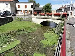 La Cousance et son pont à Cousances-les-Forges.