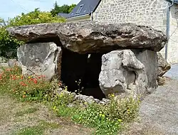 Dolmen de Montsabert