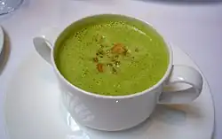 Crème d'asperge truffée, potage velouté.